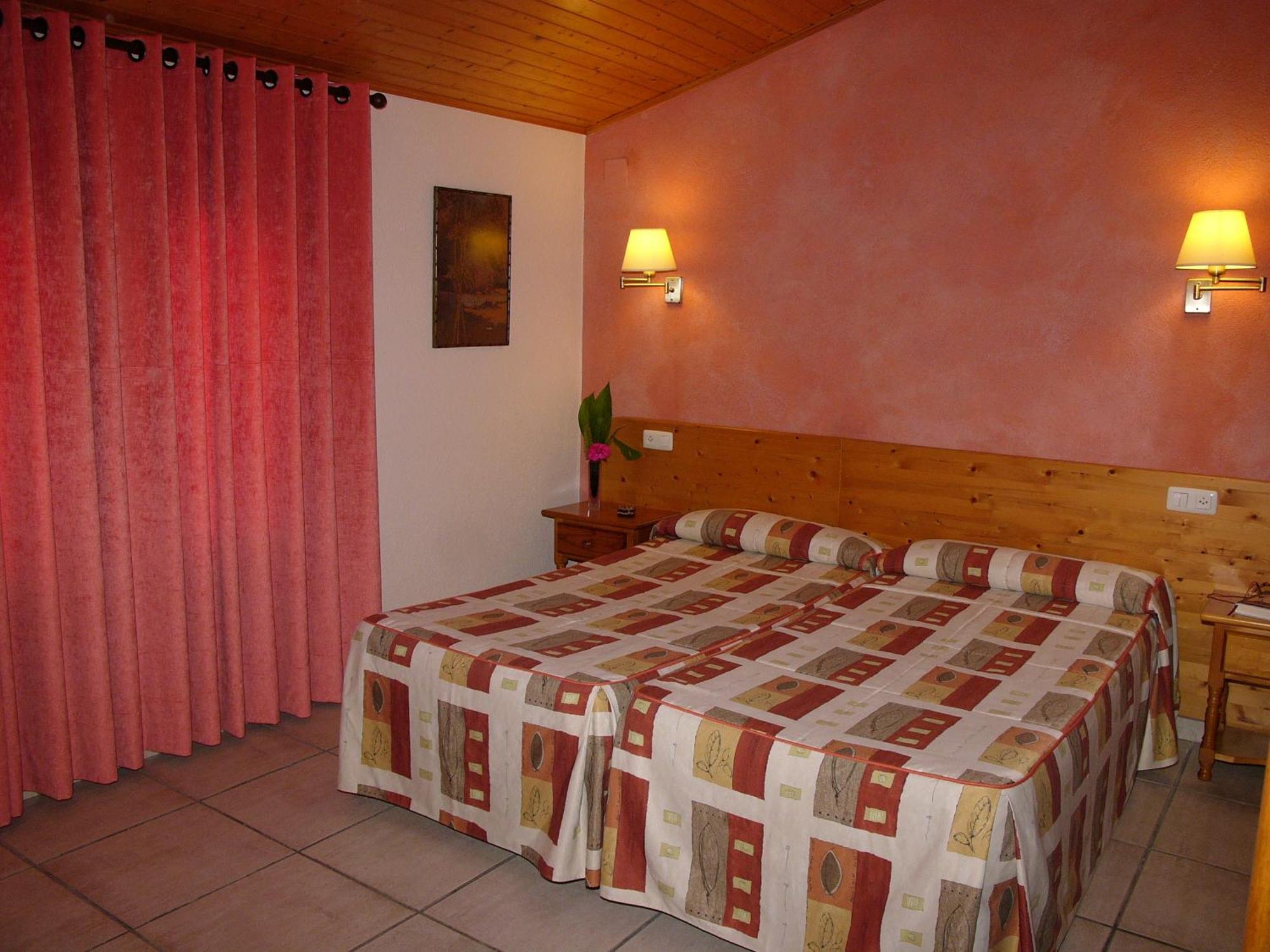 Agroturismo Cal Jeroni Avinyonet del Penedes Habitación foto